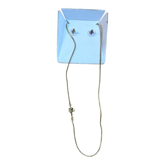 Austrian Crystal Clusters Matching Set Necklace and Earrings Gold Tone - Picture 5 of 5